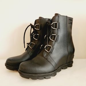Sorel Joan Of Arctic Wedge II Waterproof Black Ankle Boots